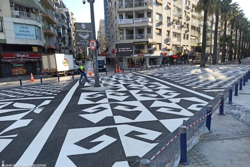 Alsancak’ta Kaldırım İşgali